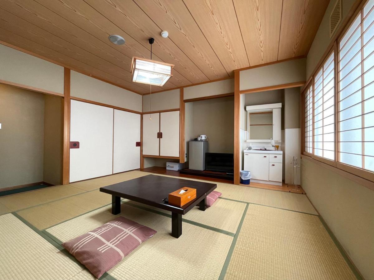 Marina Hotel Kaikuu Shirahama Exteriör bild