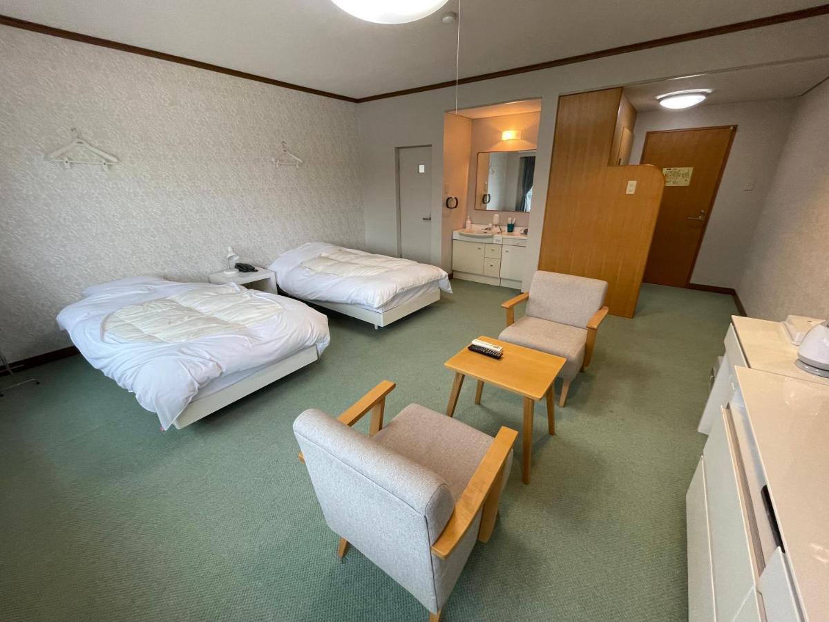 Marina Hotel Kaikuu Shirahama Exteriör bild